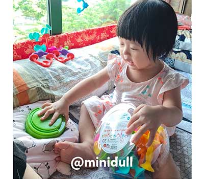 @minidull - Squigz 2.0