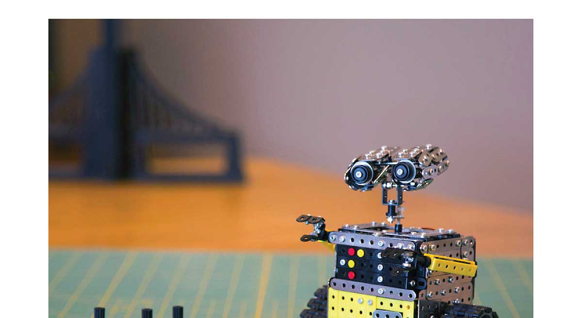 Real Engineering/Real Construction: RC Robot