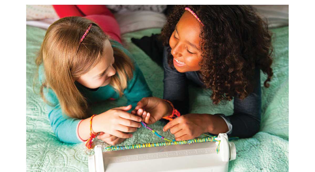 Make A Friend Bracelet Loom