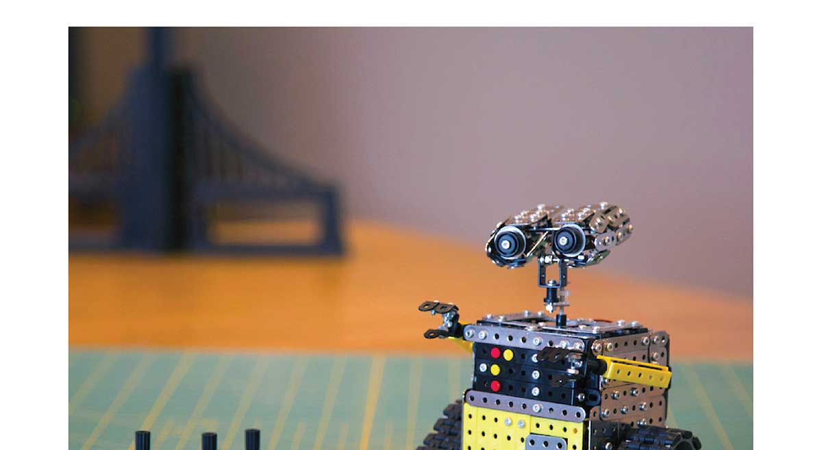 Real Engineering/Real Construction: RC Robot