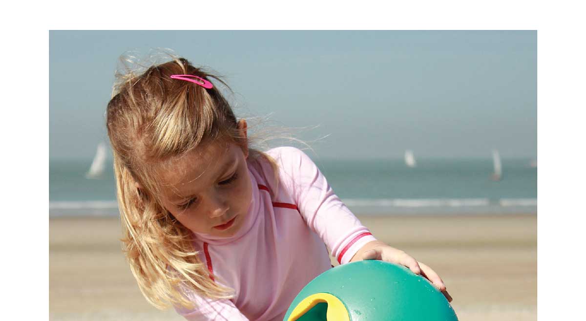Ballo No Spill Beach Bucket
