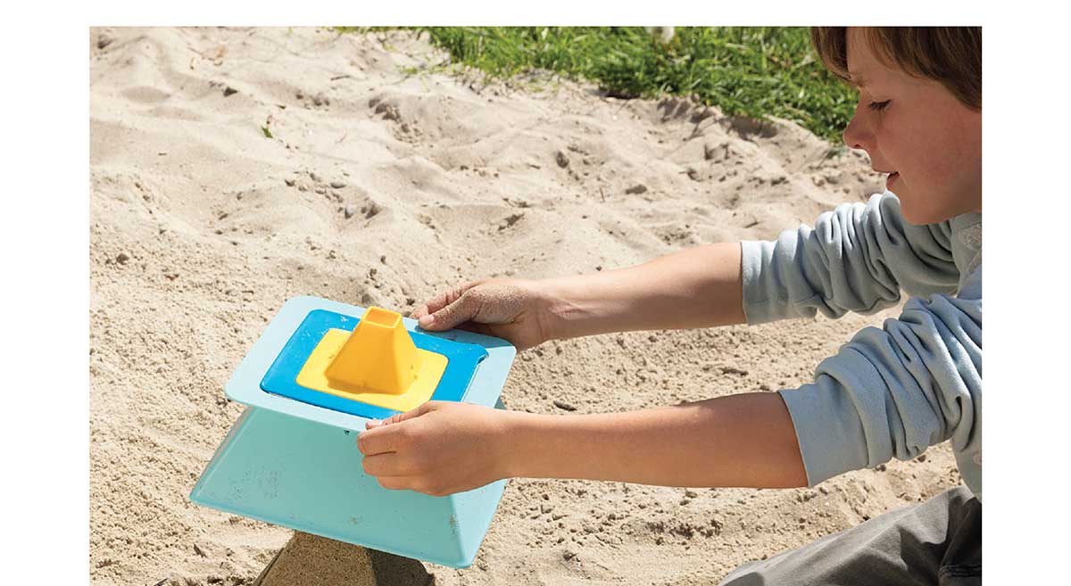 Pira: Sand Pyramid Builder: Blue + Blue + Yellow