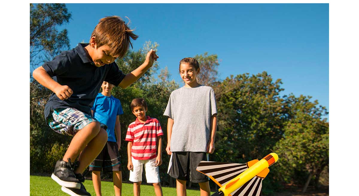Stomp Rocket Stunt Planes